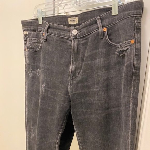 Citizens of Humanity distressed black, sz 30-31 - Picture 2 of 5
